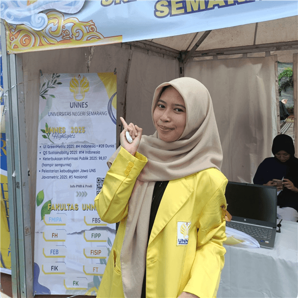 Zahra Ahya Suhaila